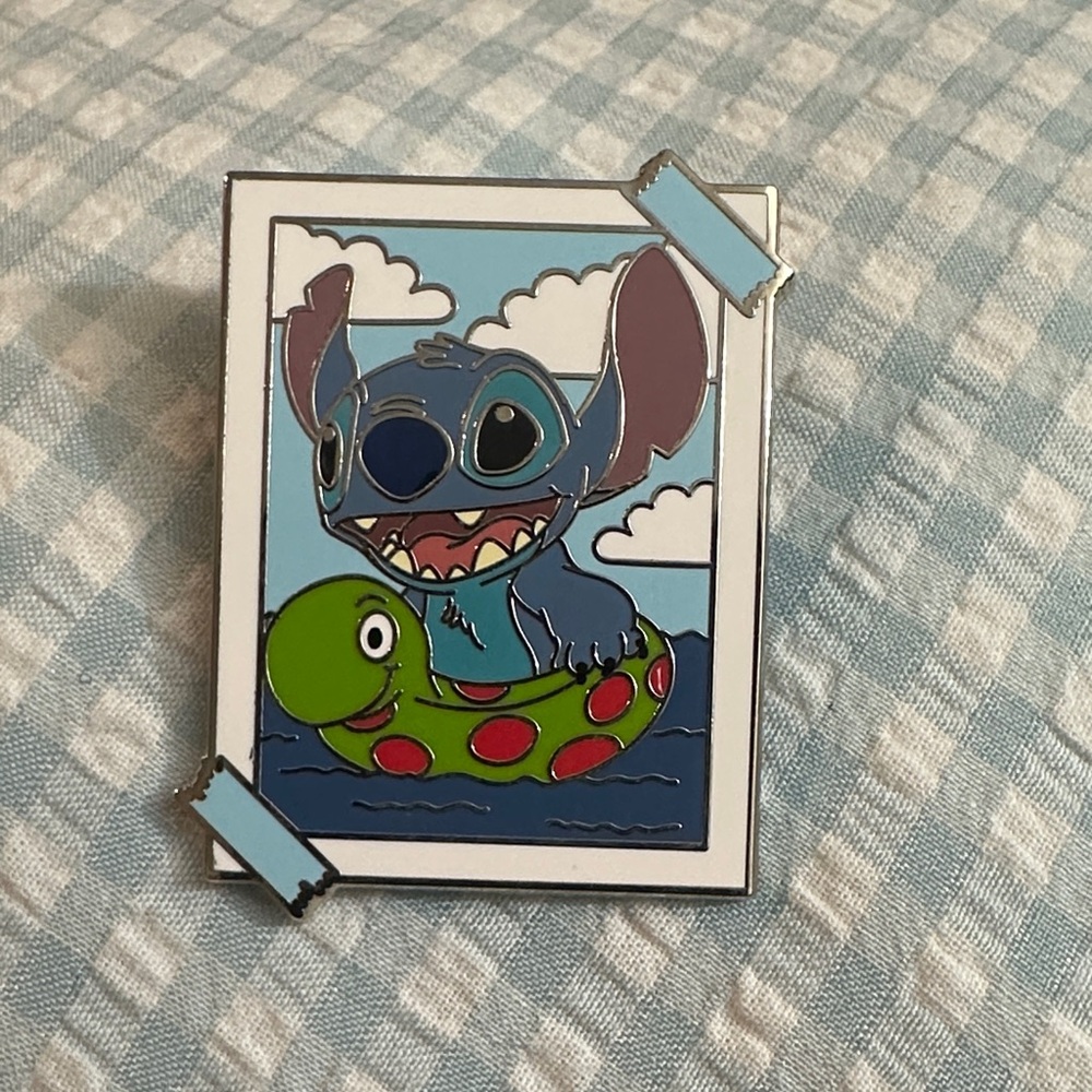 Disney Stitch Pin